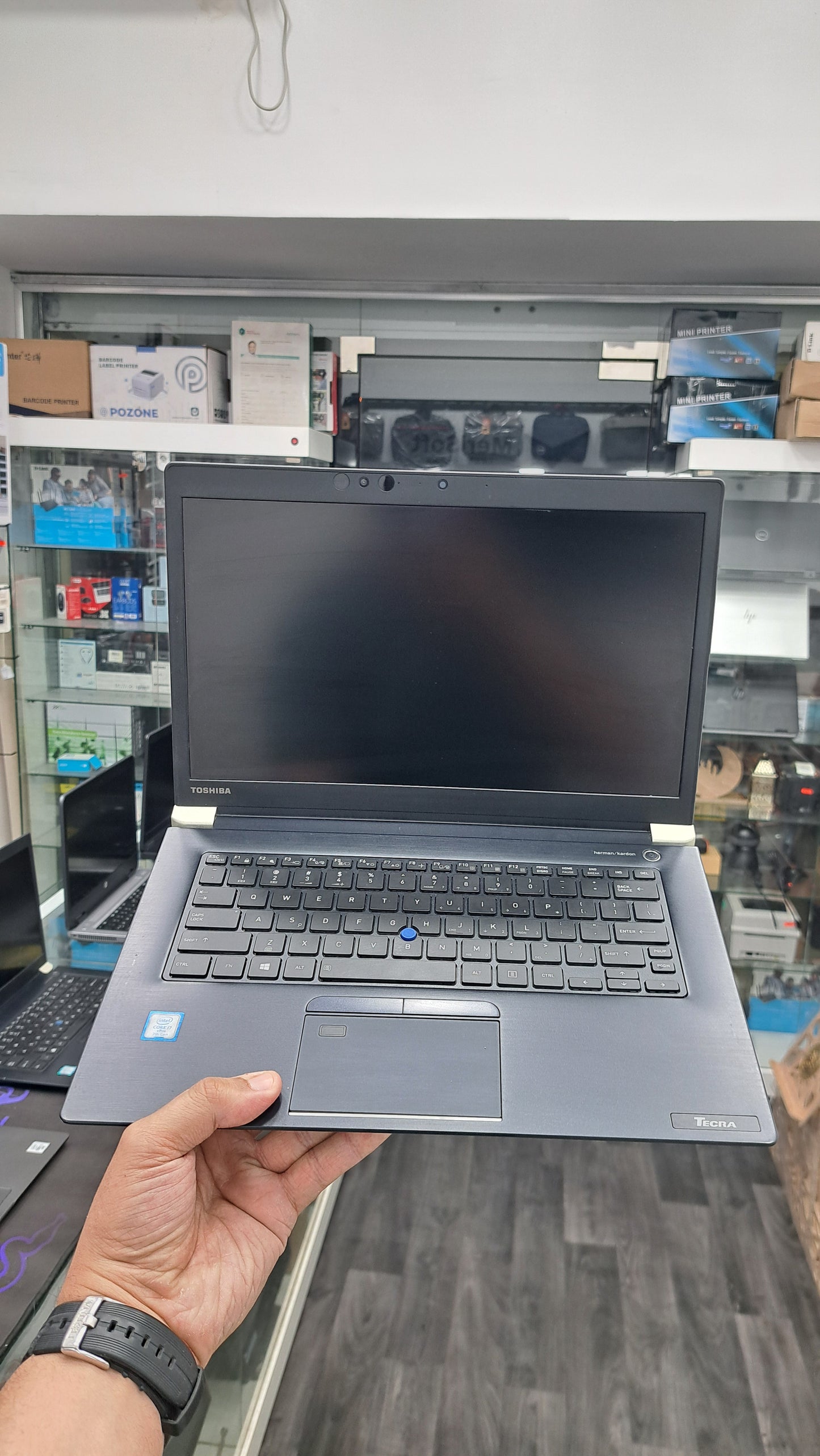 Laptop Toshiba i7 7ème tecra x40-e