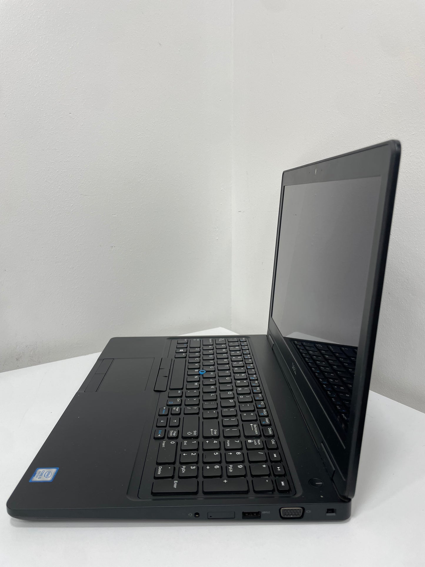 DELL 5590 écran tactile i5 8ème 15.6 pouce